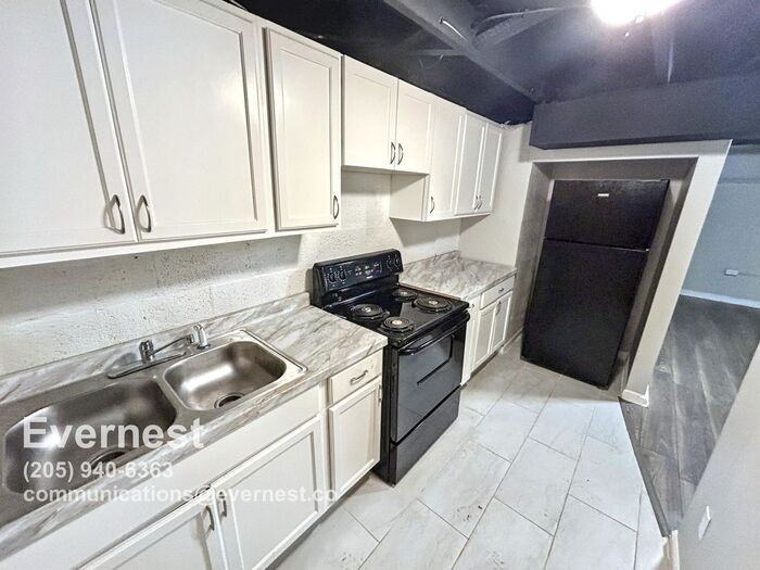 424 Robin Rd - Photo 2 of 16