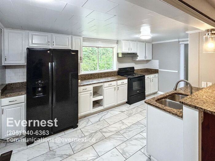 424 Robin Rd - Photo 3 of 16