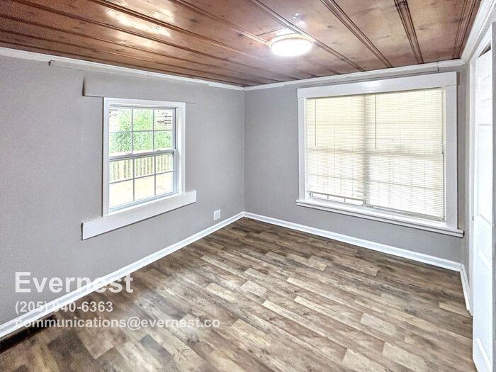 424 Robin Rd - Photo 7 of 16