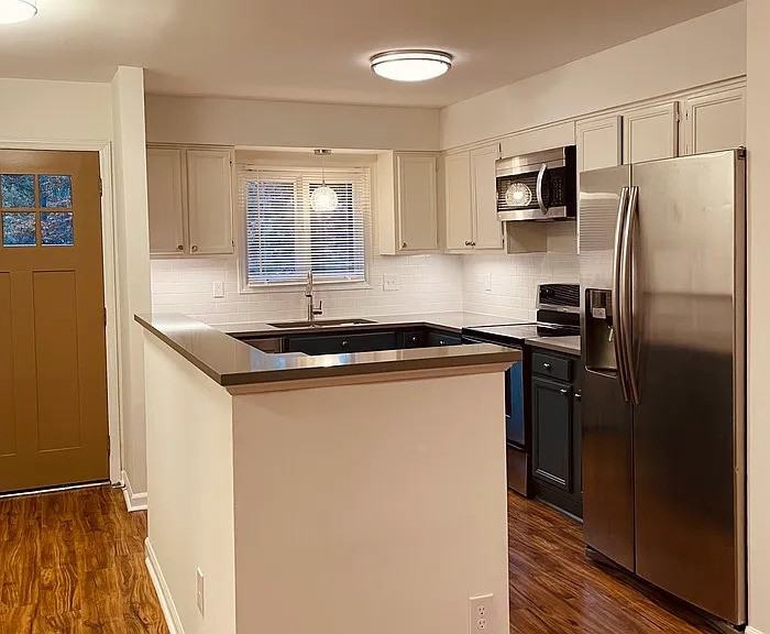 3409 Whitford Ct - Photo 3 of 25