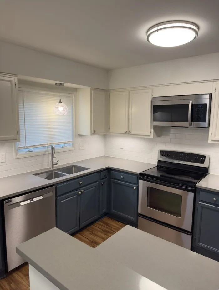 3409 Whitford Ct - Photo 4 of 25