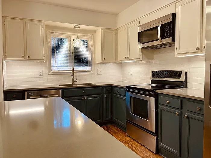 3409 Whitford Ct - Photo 5 of 25