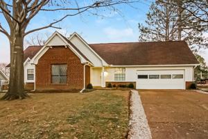 featured image of 938 Pheasant Hollow Dr