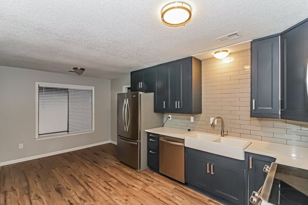 938 Pheasant Hollow Dr - Photo 6 of 16