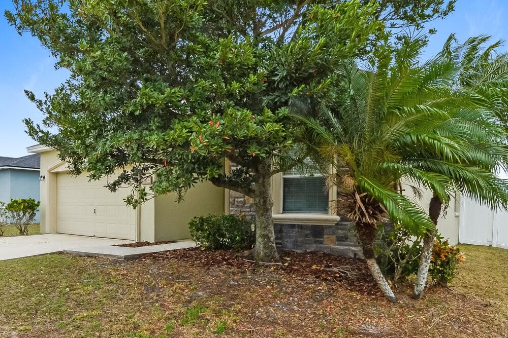 7012 Brenton Manor Ln - Photo 3 of 16