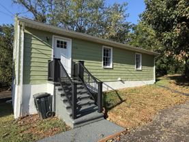 2319 Old Forest Rd #B - Photo 1 of 1