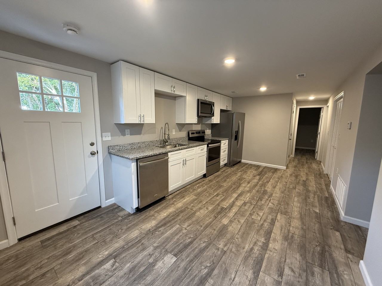 2319 Old Forest Rd #B - Photo 3 of 19