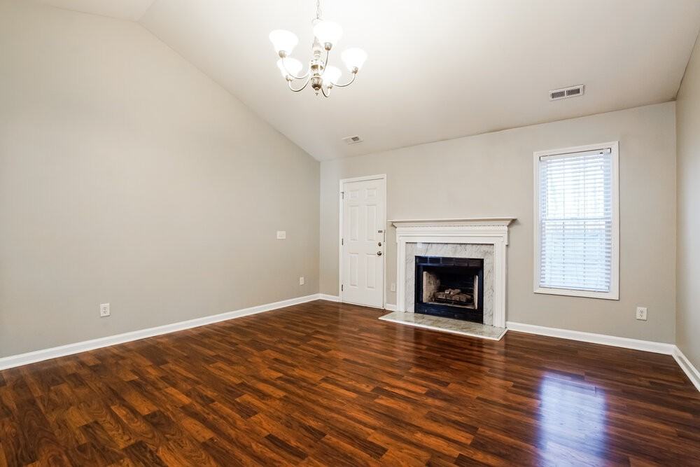 4012 Mindspring Dr - Photo 3 of 16