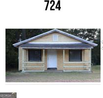 featured image of 724 Searcy Ave #1