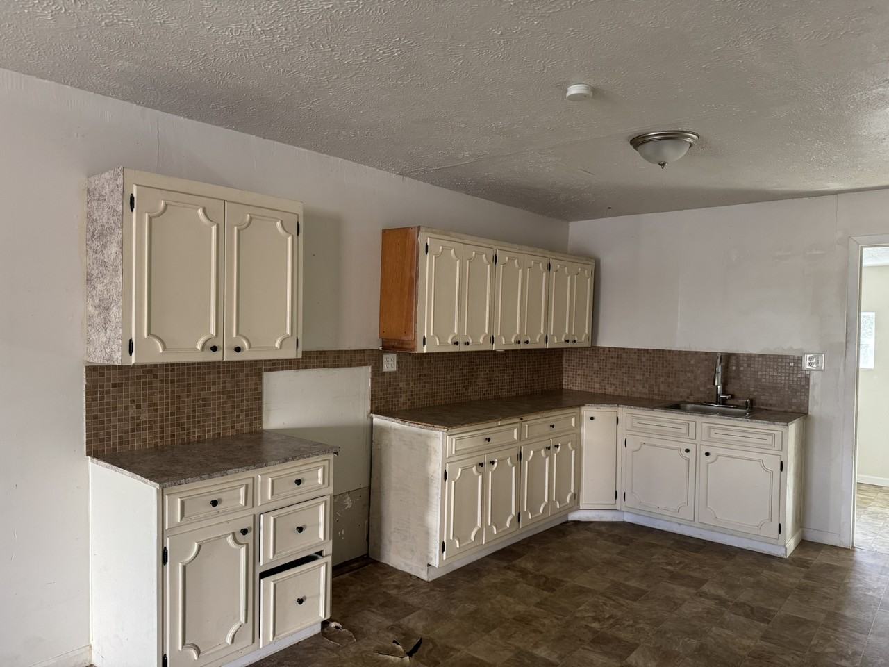 724 Searcy Ave #1 - Photo 5 of 7