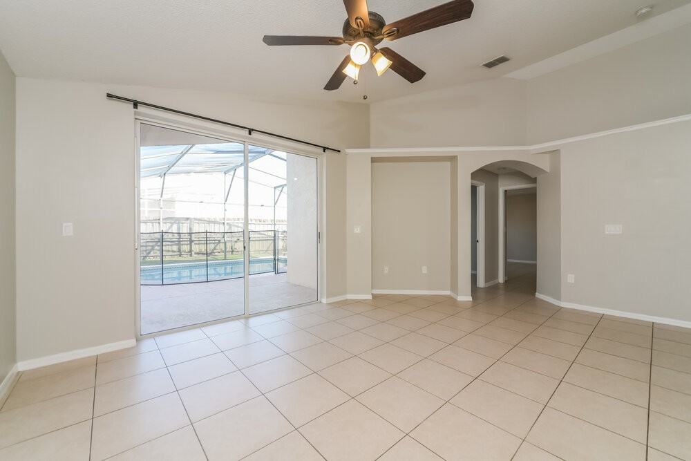 4643 Eagle Peak Dr - Photo 3 of 16