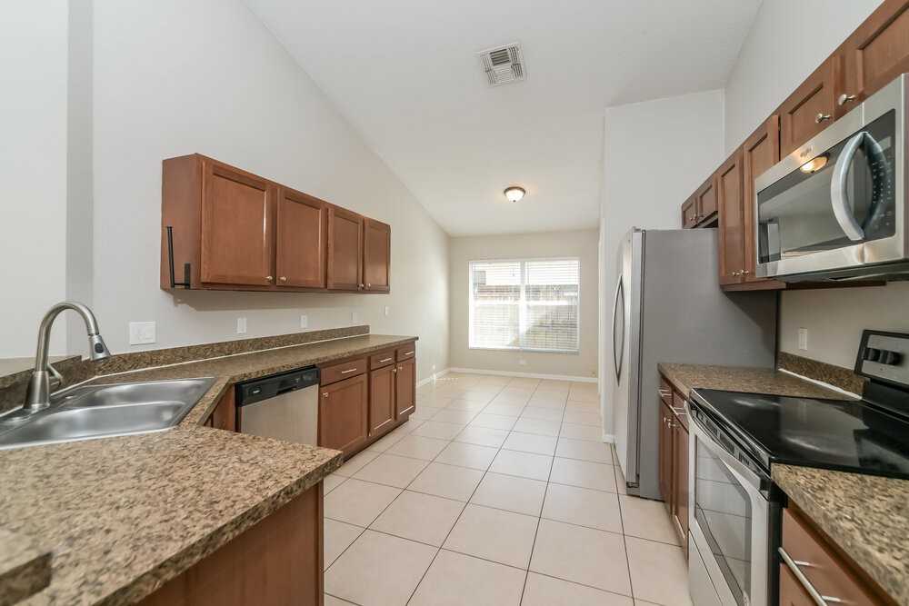 4643 Eagle Peak Dr - Photo 7 of 16