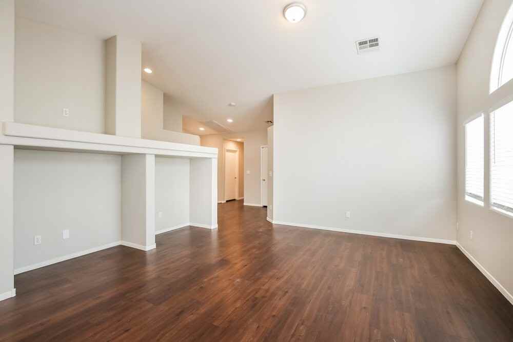 438 River Glider Ave - Photo 5 of 16