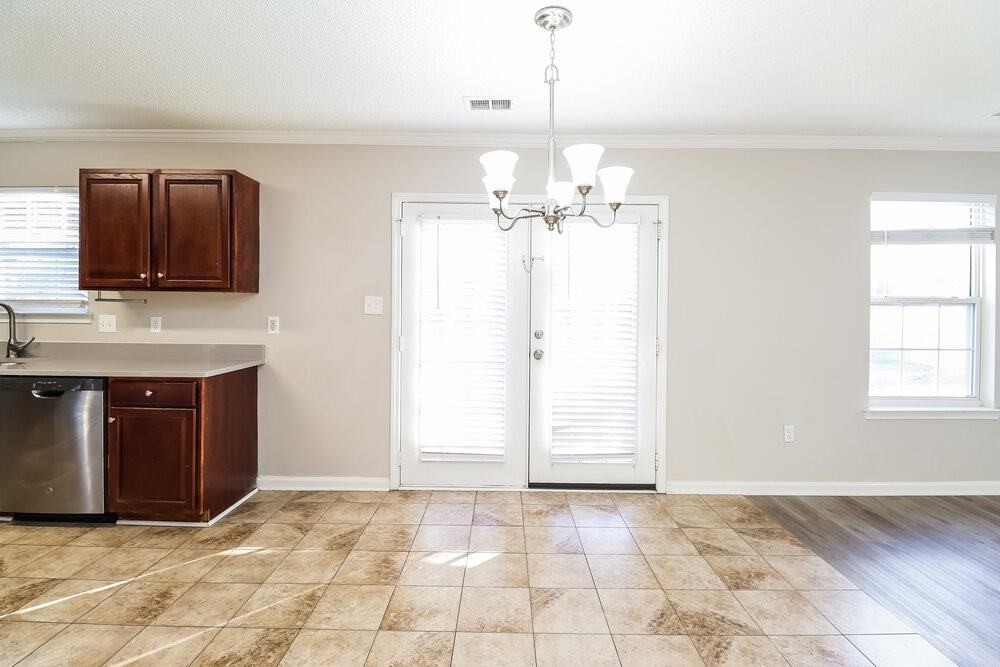 6021 Pennycross Ln - Photo 7 of 17