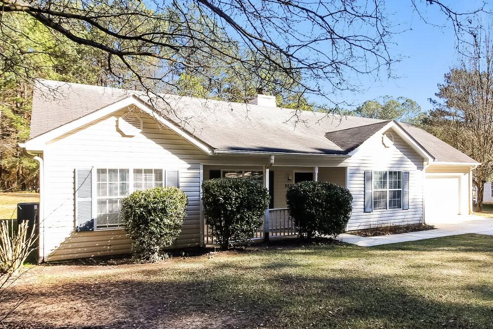 565 Jackson Lake Rd - Photo 3 of 16