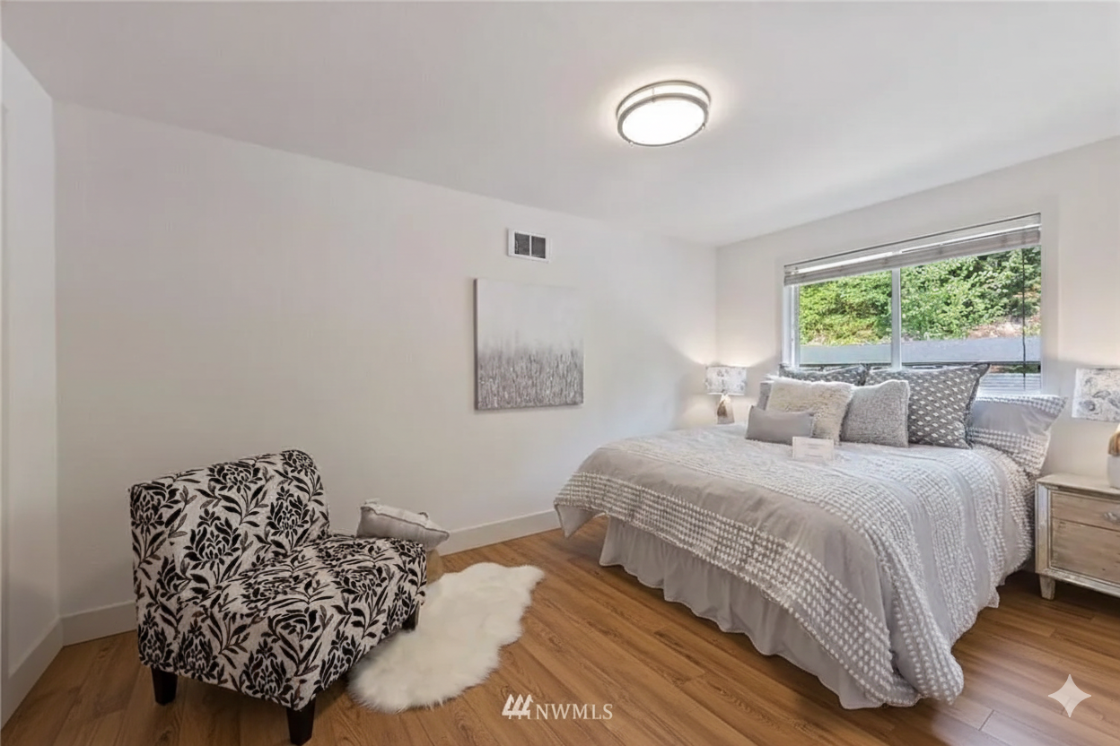 11058 Ne 33rd Pl #D6 - Photo 5 of 10