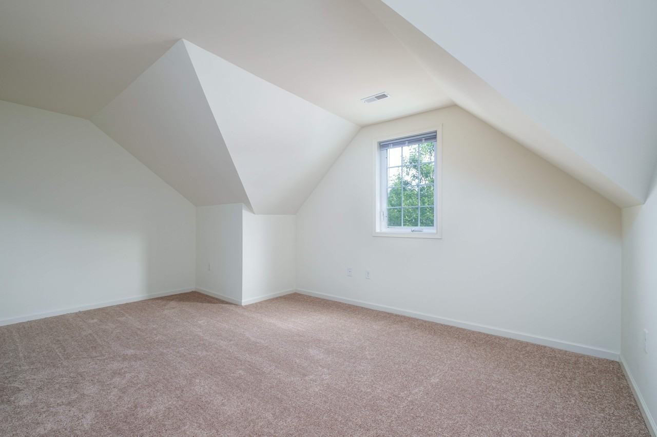 303 College Manor Ave - Photo 7 of 11