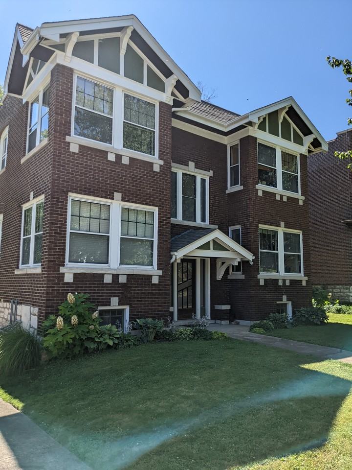 1100 Louisville Ave #1S - Photo 3 of 14