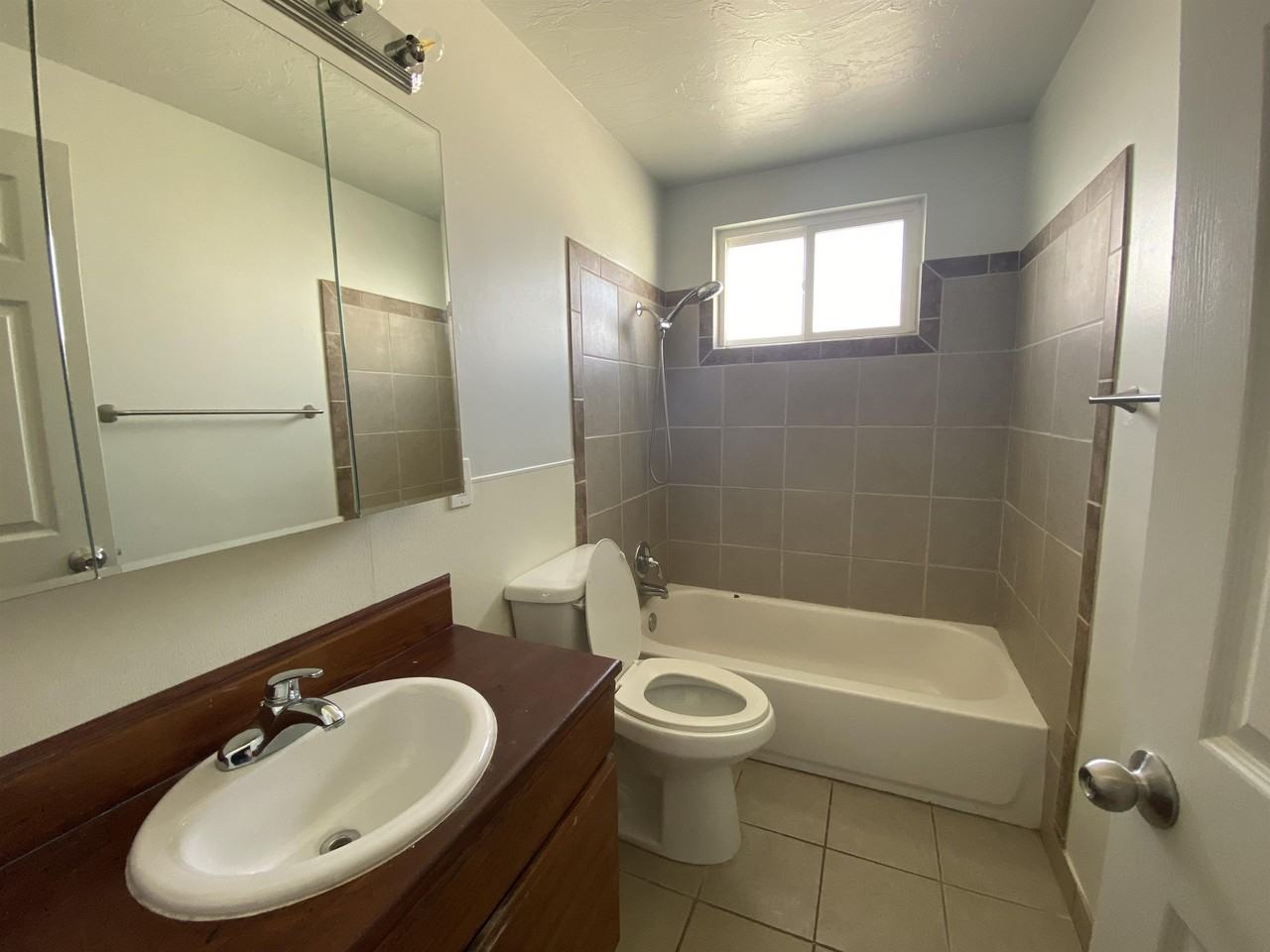 189 E Tennyson Ave #1 - Photo 6 of 27