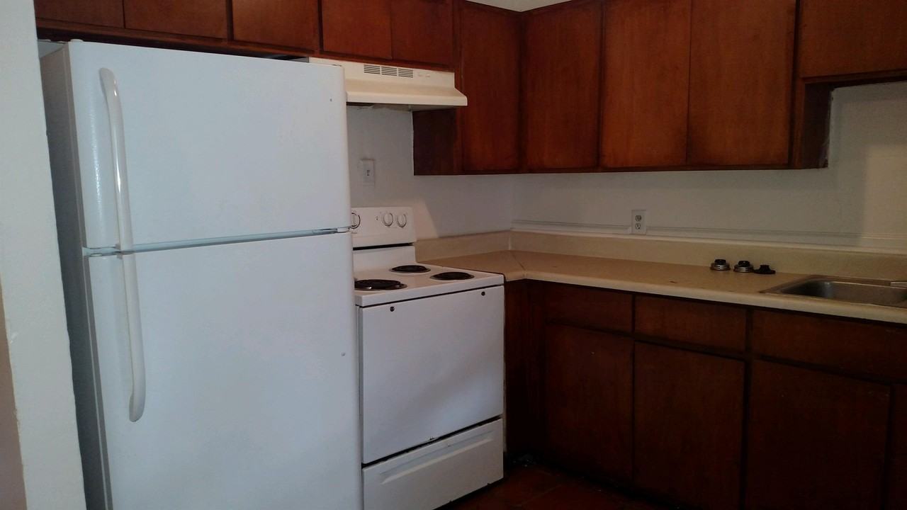 1301 Leone Ave #1301 - Photo 2 of 5