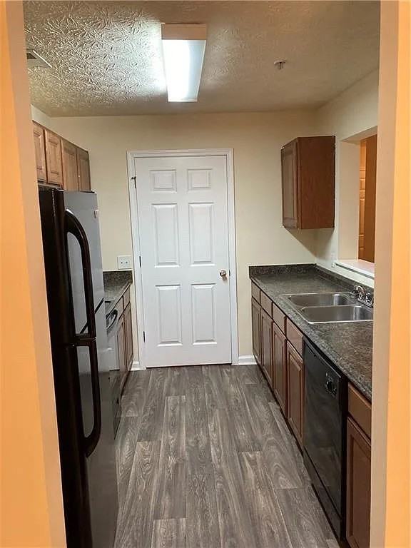 3103 Fairington Club Dr - Photo 3 of 11