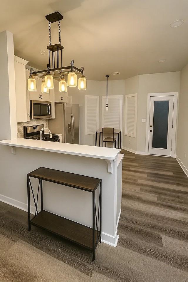 4231 Lindsey Dr - Photo 2 of 12