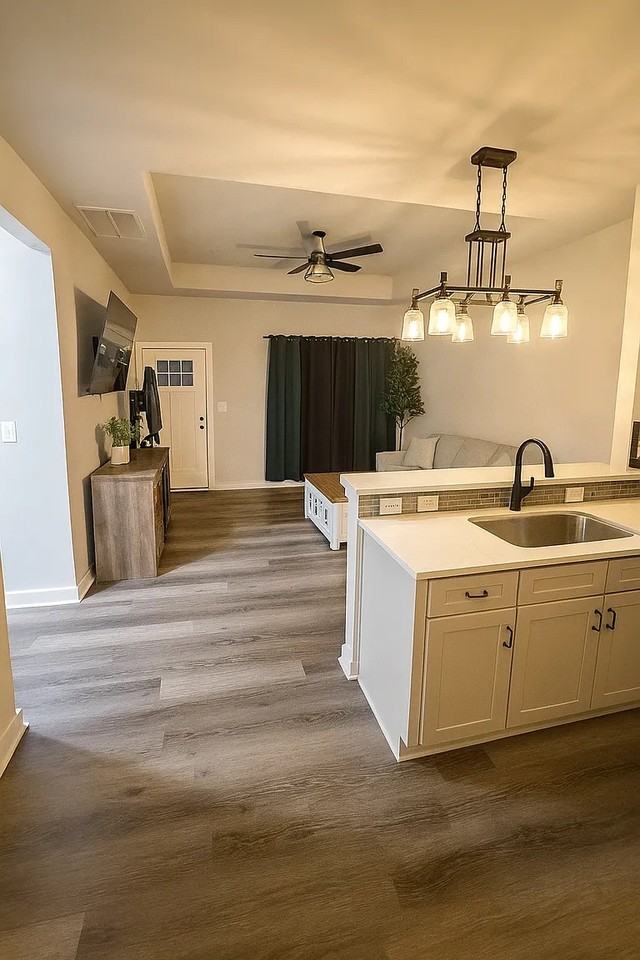 4231 Lindsey Dr - Photo 4 of 12