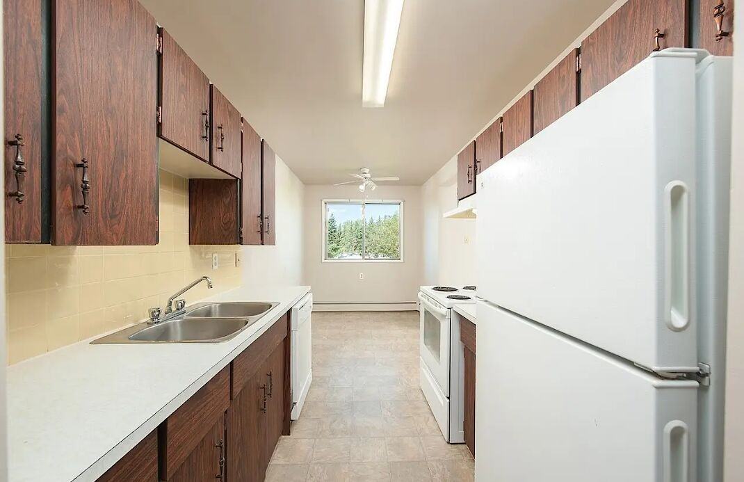 Oasis at Terra Vista - Photo 6 of 33