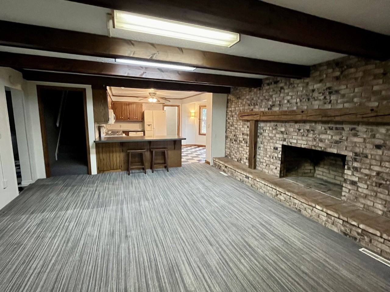 Walnut St #1 - Photo 6 of 25