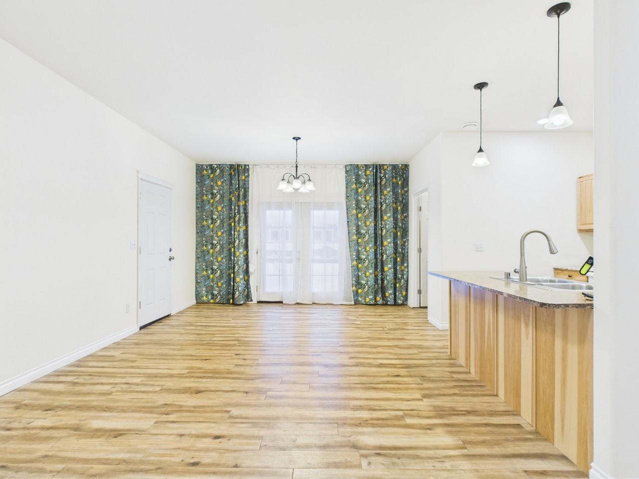 835 Marquette Loop #1 - Photo 2 of 27