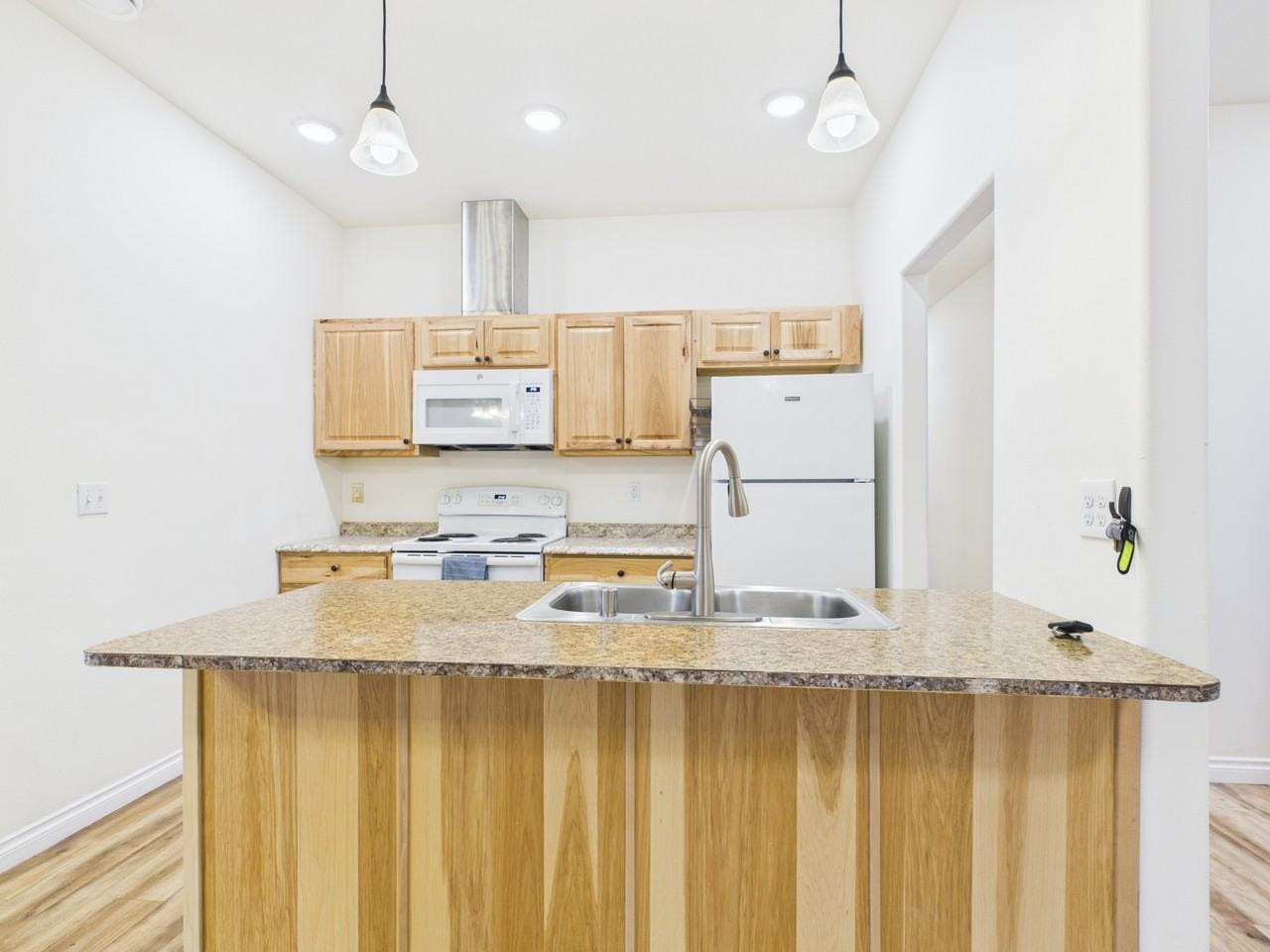 835 Marquette Loop #1 - Photo 7 of 27