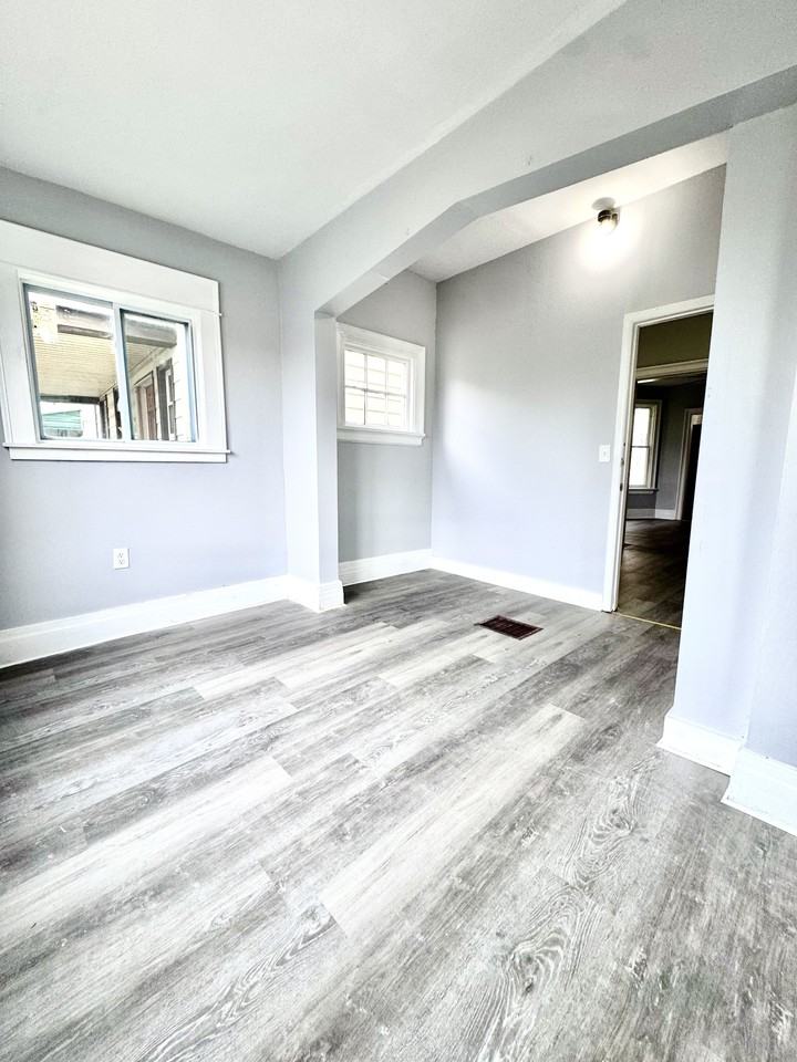 339 Hampshire St #1 - Photo 7 of 18