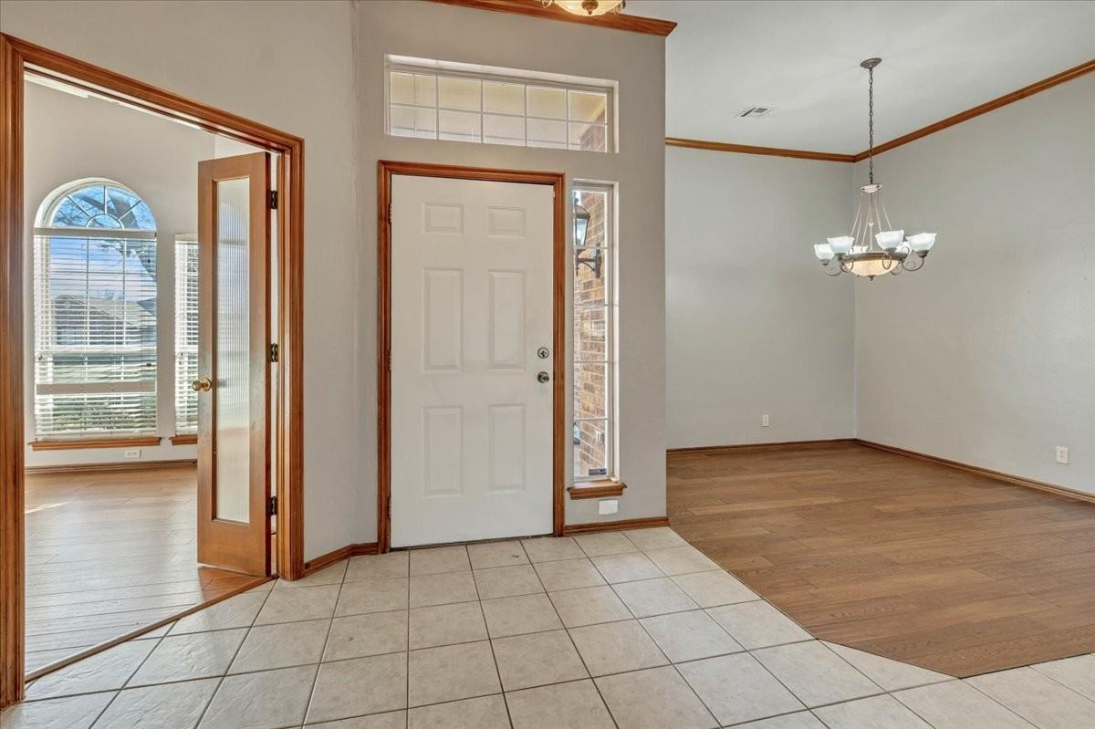 405 Nw 142nd Cir #1 - Photo 4 of 33