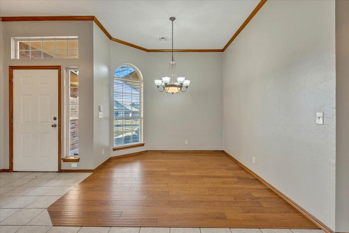 405 Nw 142nd Cir #1 - Photo 5 of 33