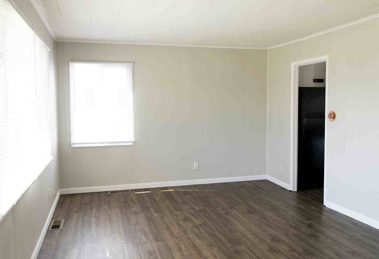 2373 Vale Dr #1 - Photo 3 of 19