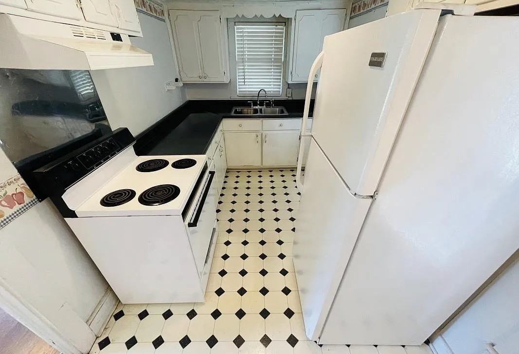 1415 12th St #1 - Photo 4 of 16