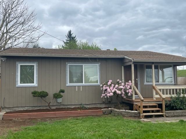 9702 Se Clinton St #1 - Photo 4 of 13