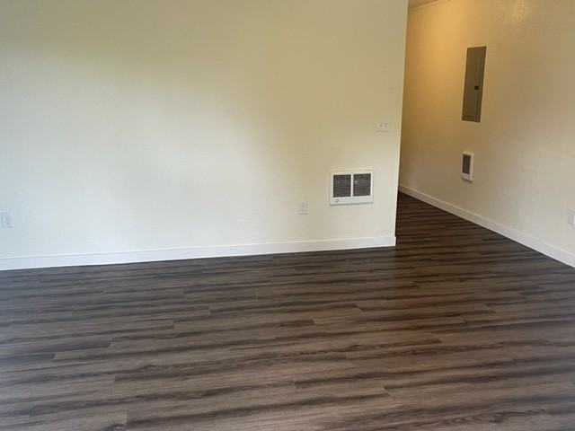 9702 Se Clinton St #1 - Photo 5 of 13