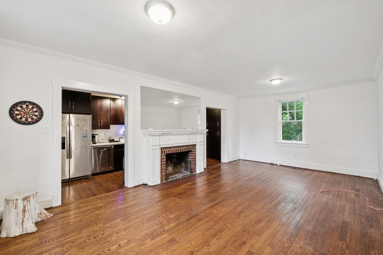 8400 48th Ave #1 - Photo 4 of 6