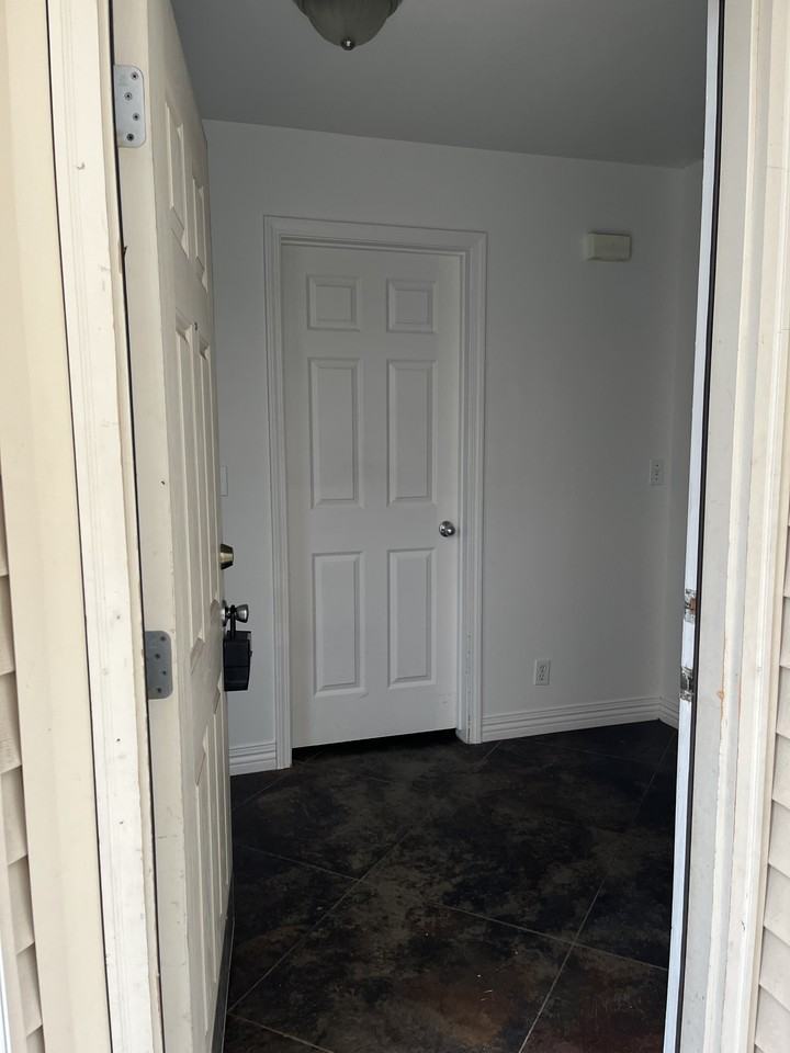 3006 N Silver St #3006 - Photo 3 of 24