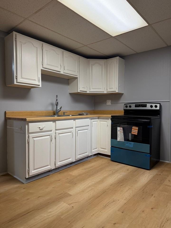 612 Wood St #1 - Photo 3 of 11