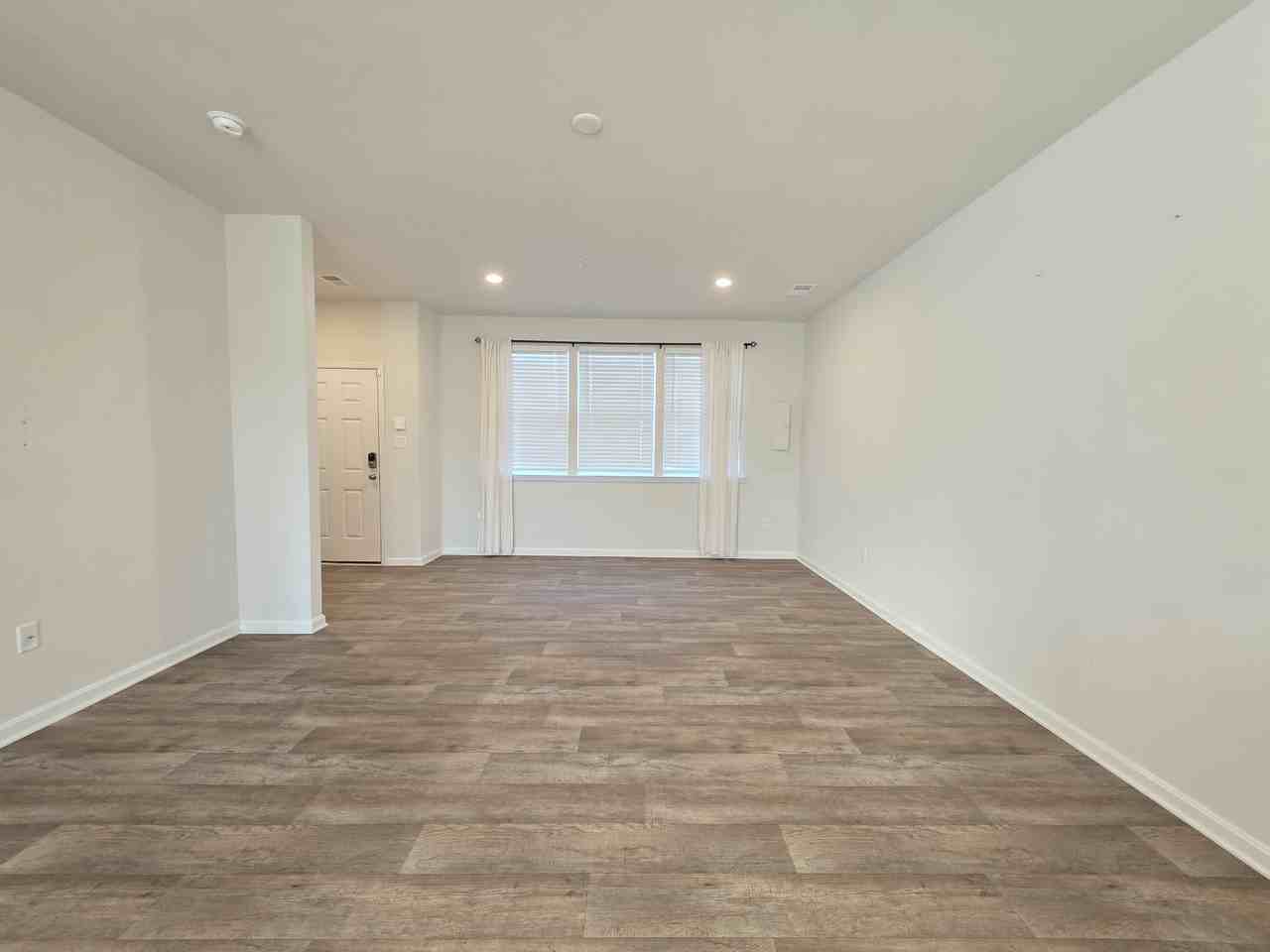 426 Creekbed Cir #1 - Photo 5 of 28