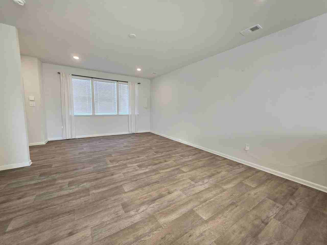 426 Creekbed Cir #1 - Photo 6 of 28