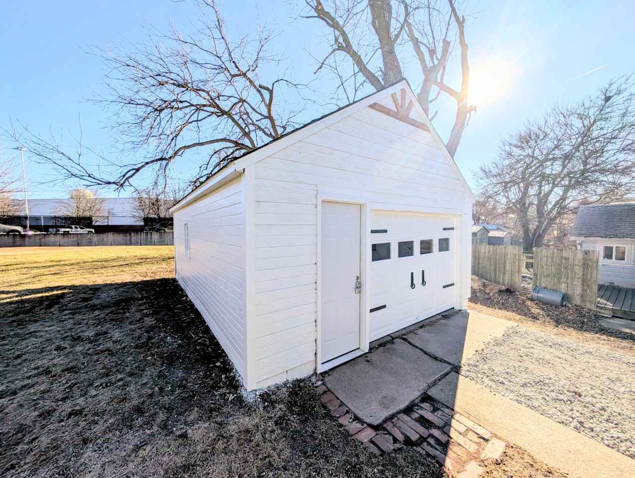 906 S 1st St #1 - Photo 5 of 22