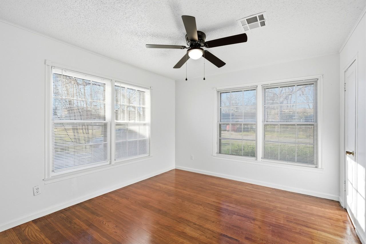 4020 Maple Ave #1 - Photo 4 of 15