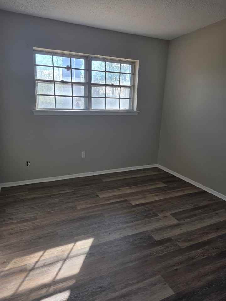 13101 Dedeaux Rd #1 - Photo 4 of 11