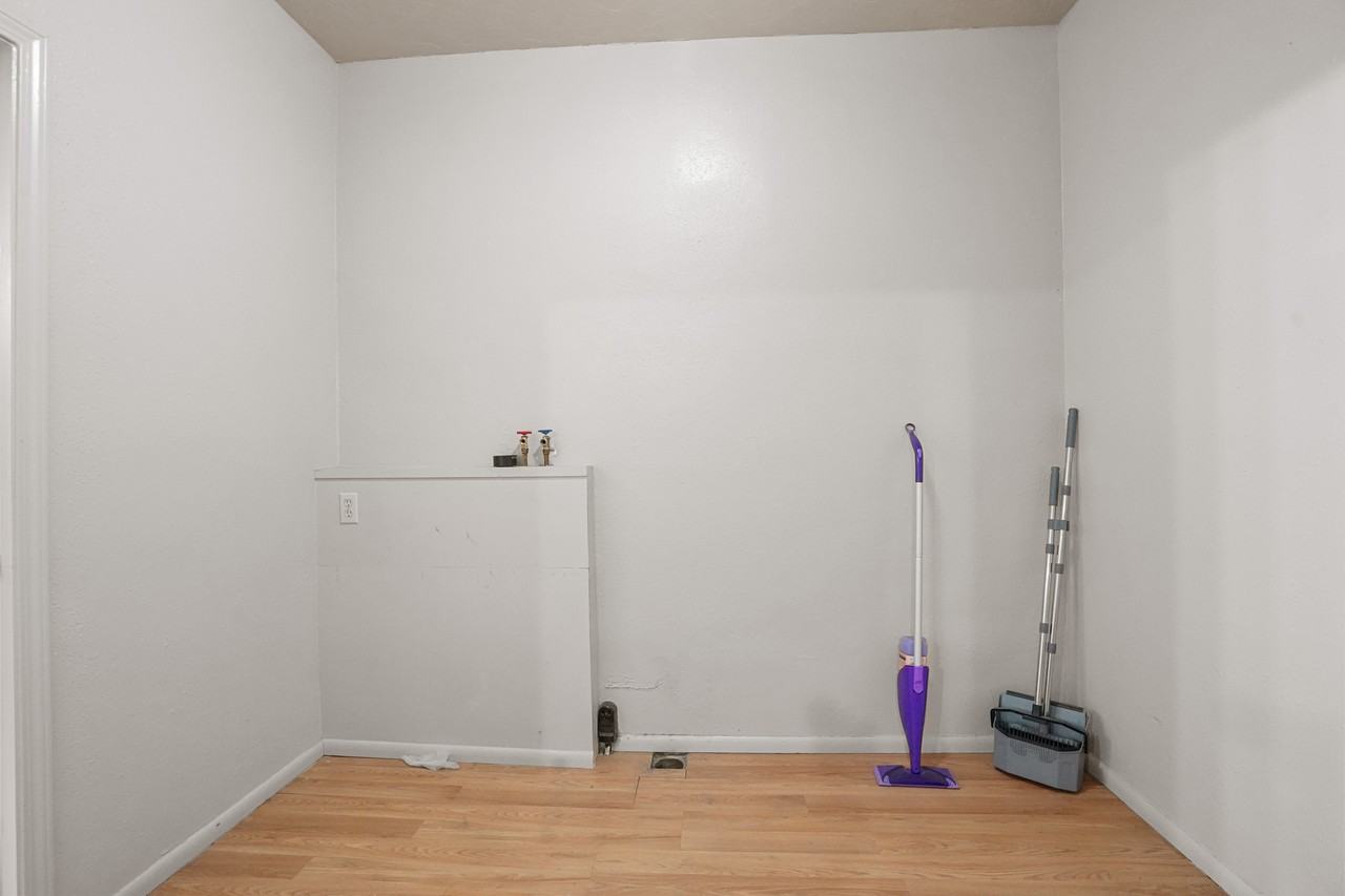 161 Main St #161 - Photo 4 of 8