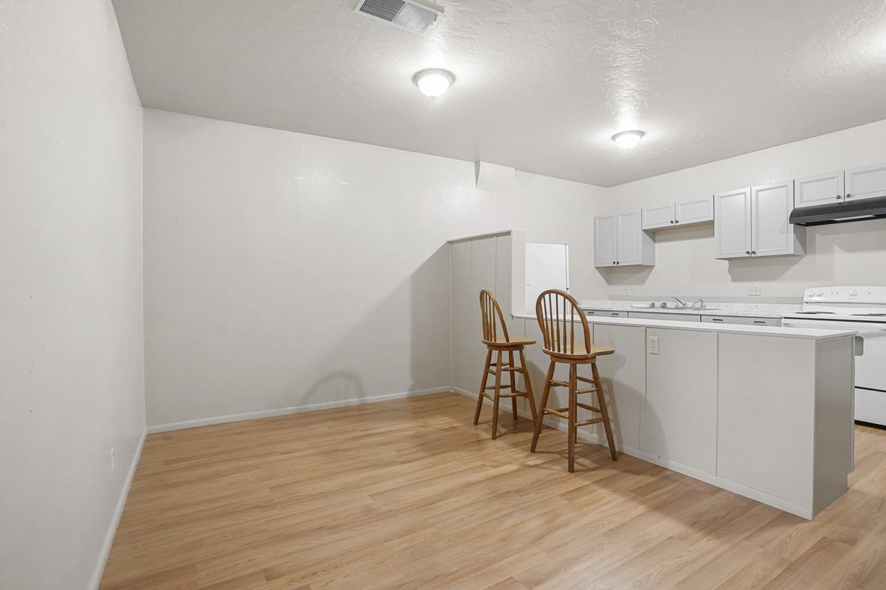 161 Main St #161 - Photo 6 of 8