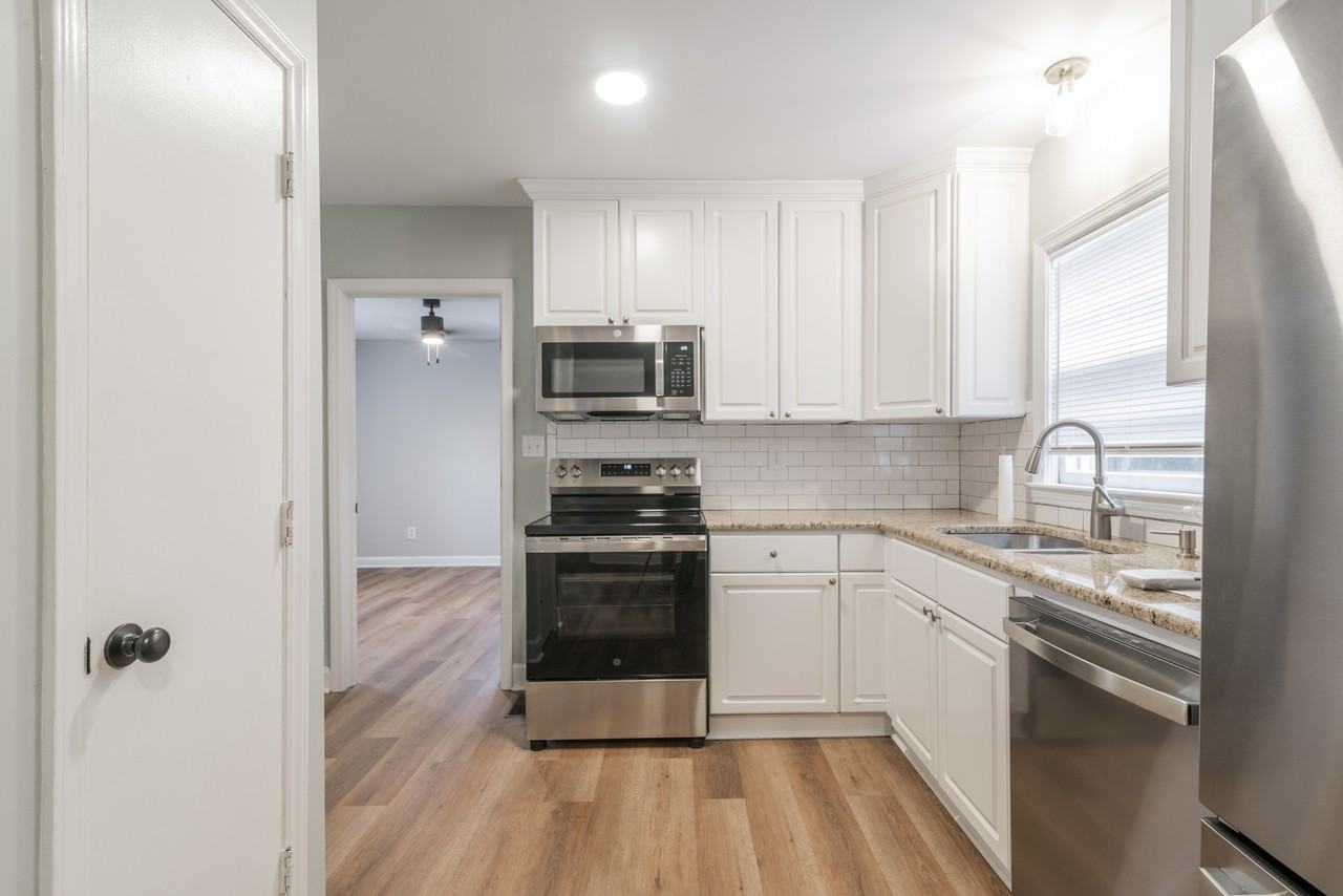 3037 Marlowe Ave #1 - Photo 6 of 30