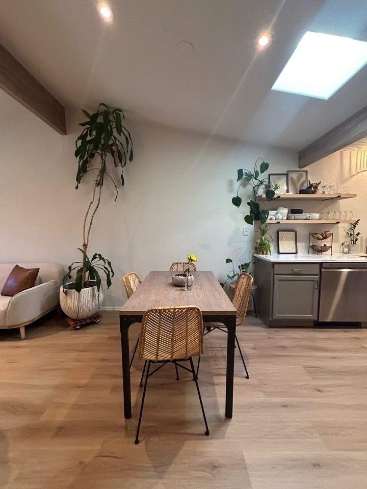 1347 E Parkway Dr #1 - Photo 6 of 20